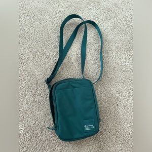 Lululemon Easy Access Crossbody Bag